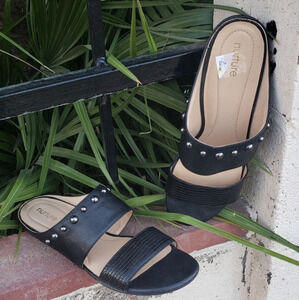 Nurture Women's Black Leather Slip On Sandals S